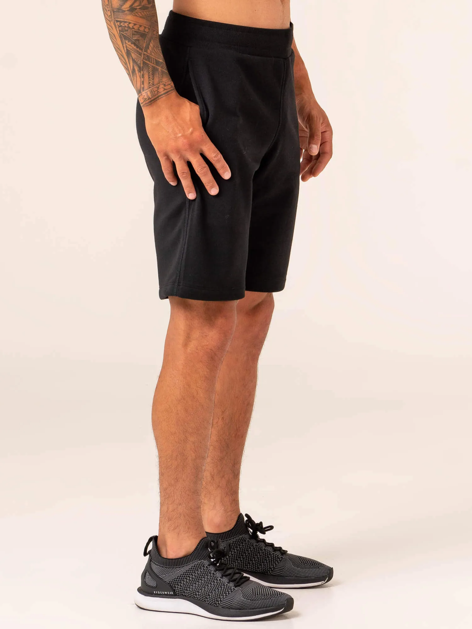 Terrain Track Shorts - Black