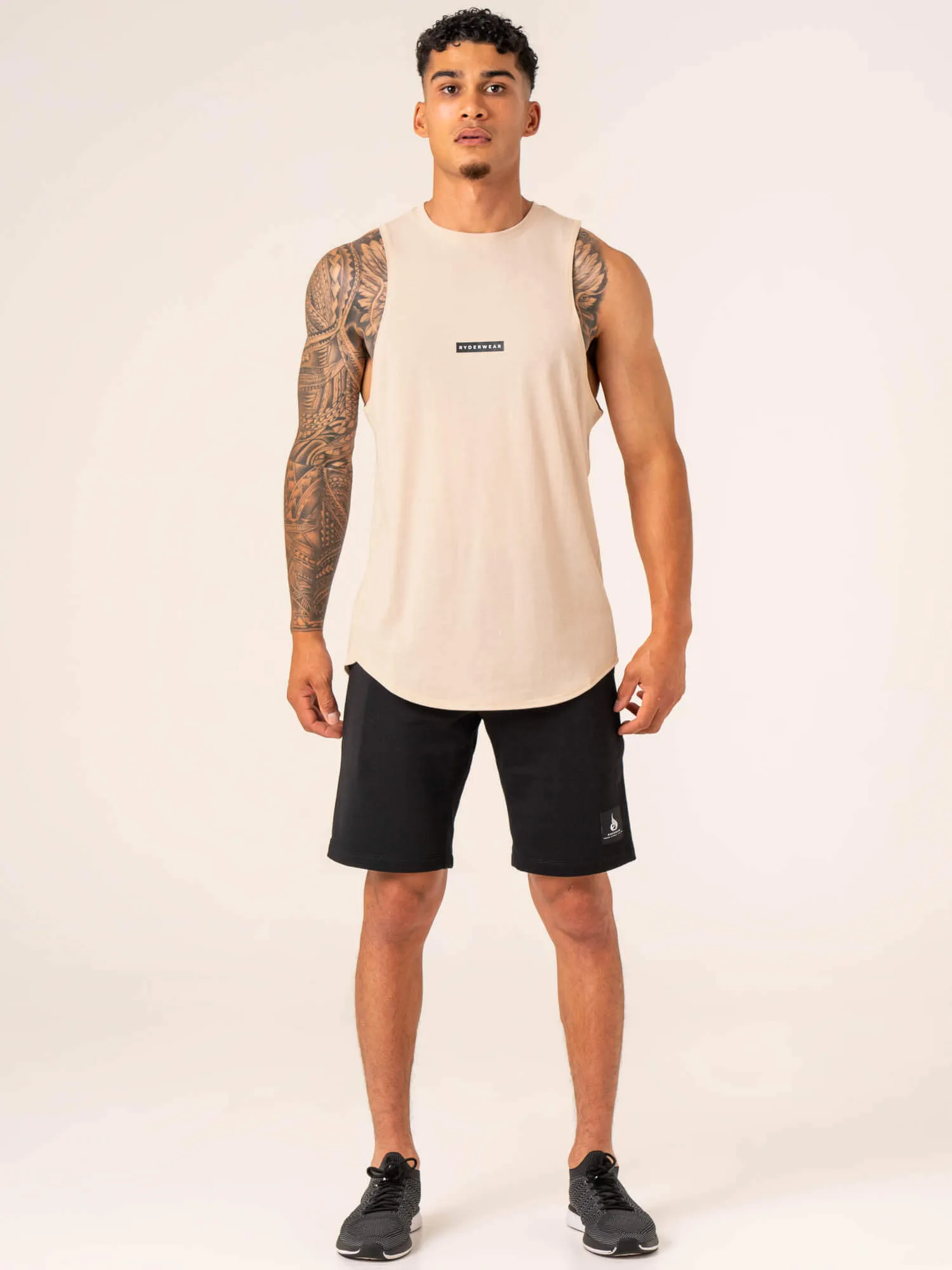 Terrain Track Shorts - Black